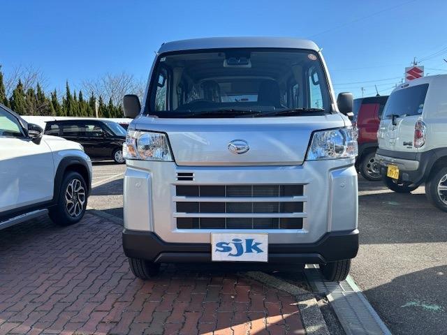 Daihatsu Hijet Cargo 2