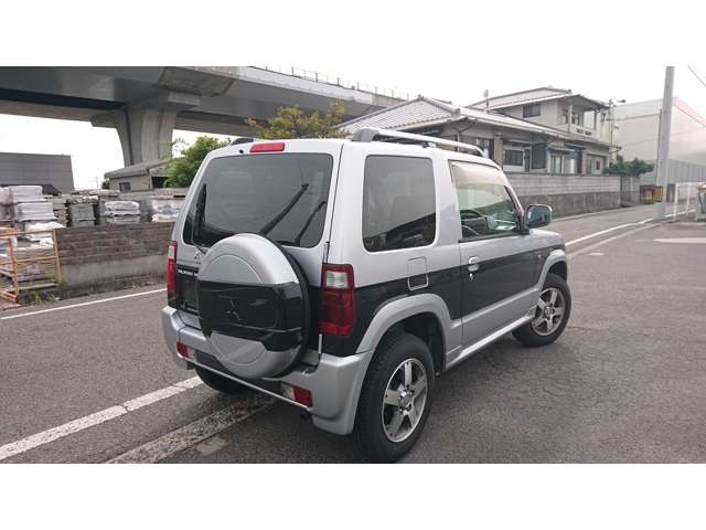Mitsubishi Pajero Mini 5