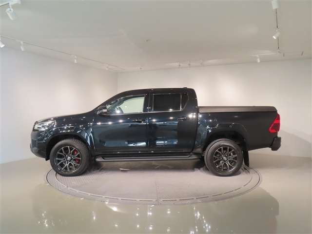 Toyota Hilux 2