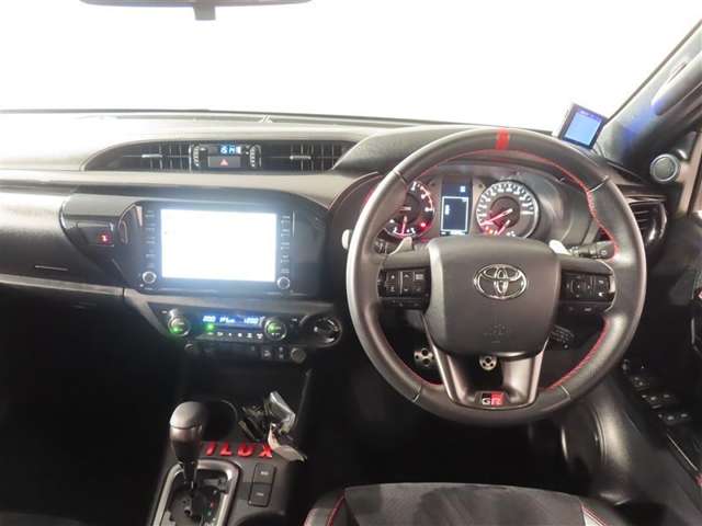 Toyota Hilux 5