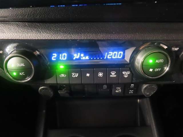 Toyota Hilux 8