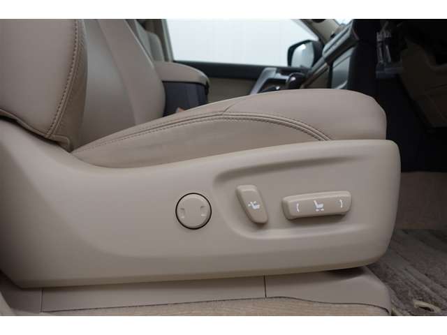 Toyota Land Cruiser Prado 6