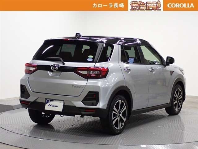 Daihatsu Rocky 5