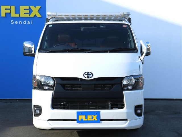 Toyota Hiace Van 2