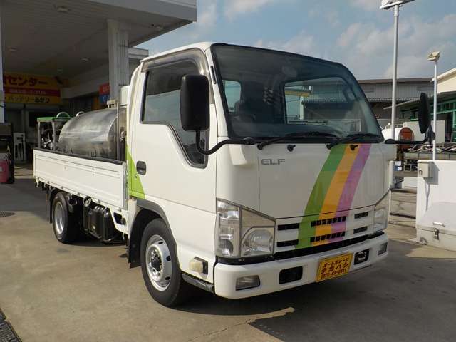 Isuzu Elf 7