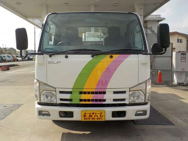 Isuzu Elf 8
