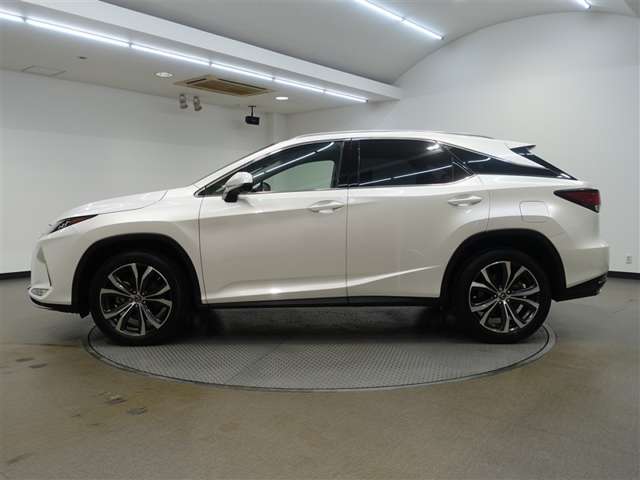 Lexus RX 7