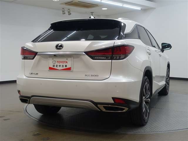 Lexus RX 8