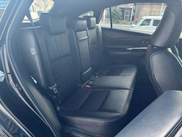 Toyota Harrier 12