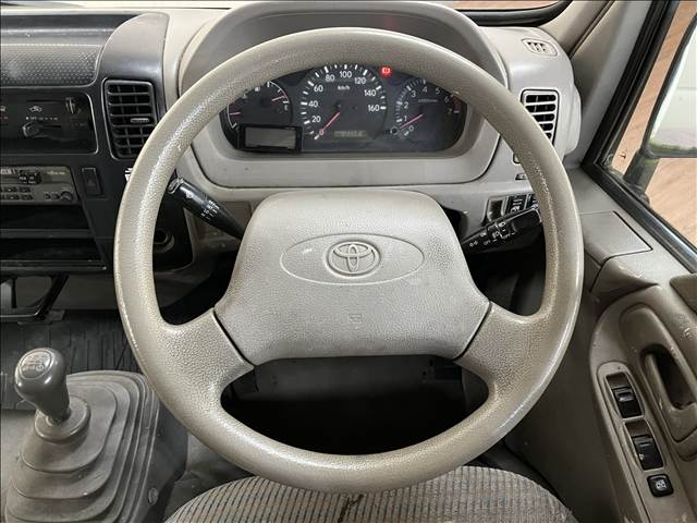 Toyota Toyoace 12