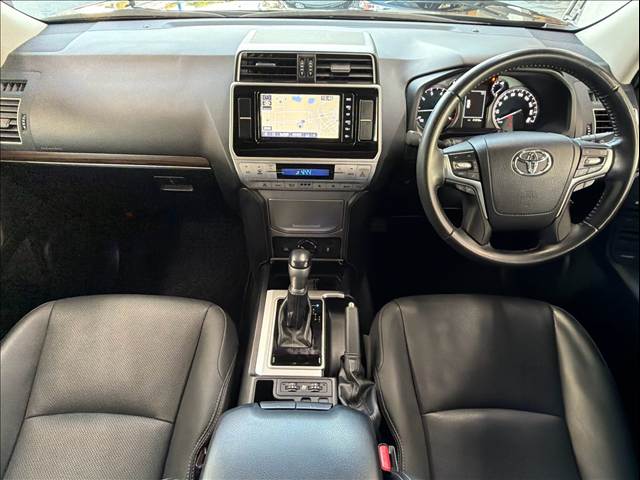 Toyota Land Cruiser Prado 2