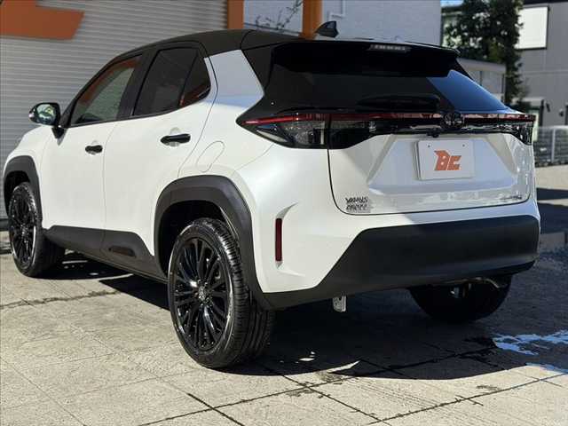 Toyota Yaris Cross 12