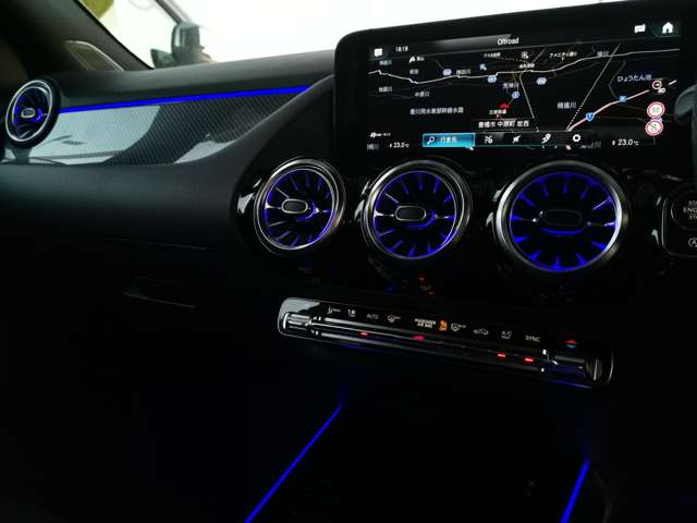 Mercedes-Benz GLA-Class 9