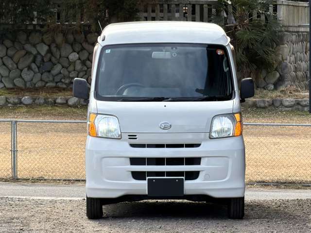 Daihatsu Hijet Cargo 6
