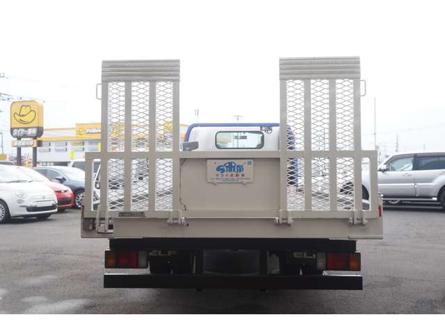 Isuzu Elf 5