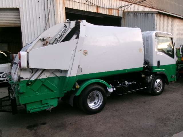 Isuzu Elf 8