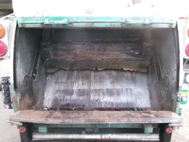 Isuzu Elf 9