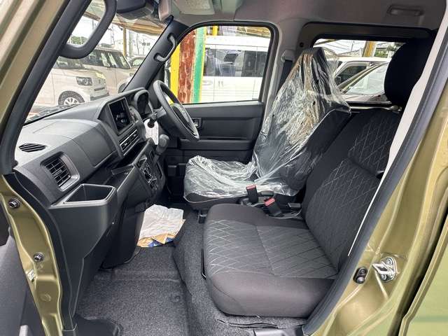 Daihatsu Atrai 5
