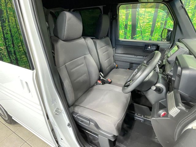 Honda N-VAN 9