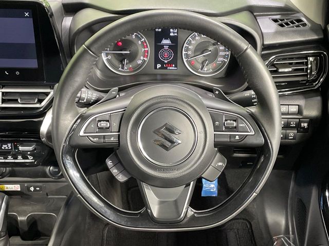 Suzuki Fronx 11