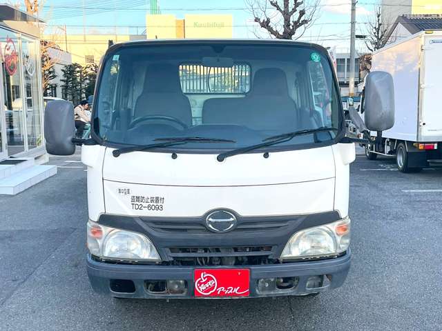 Hino Dutro 3