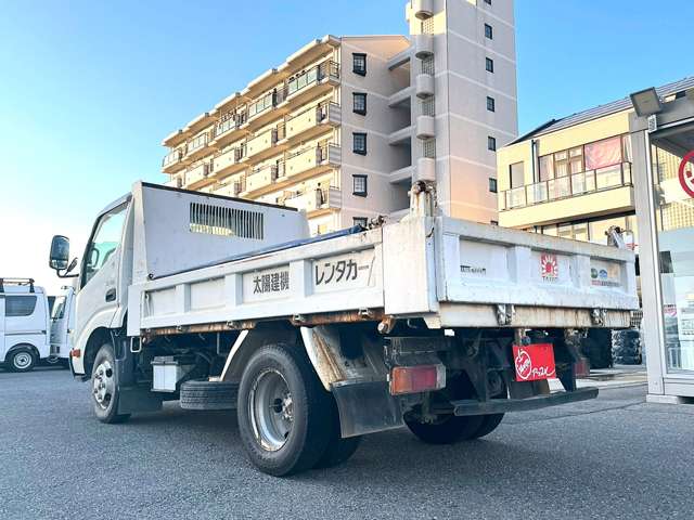 Hino Dutro 5