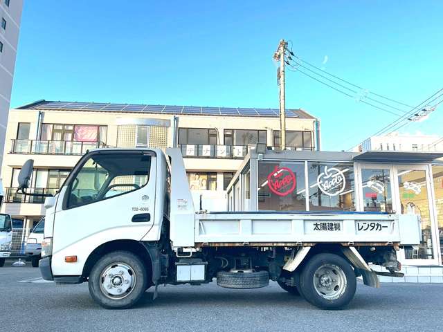 Hino Dutro 6
