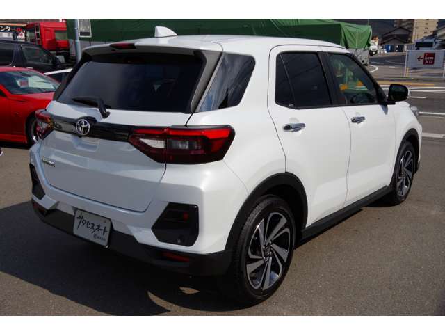 Toyota Raize 6