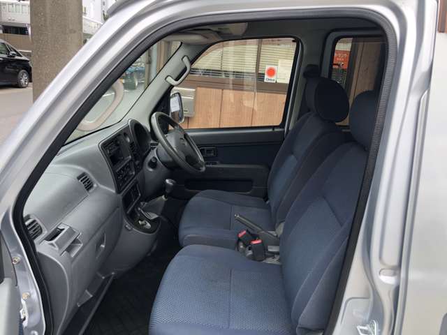 Daihatsu Hijet Cargo 3