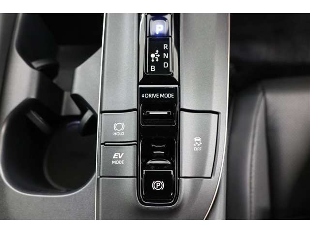 Toyota Crown Crossover 11