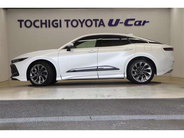 Toyota Crown Crossover 2