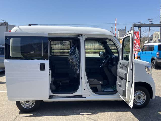 Honda N-VAN 10