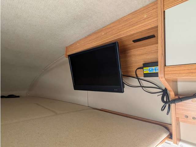 Mazda Bongo Truck 4