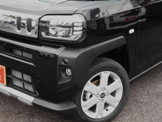 Daihatsu Taft 2