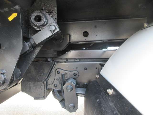 Isuzu Elf 9