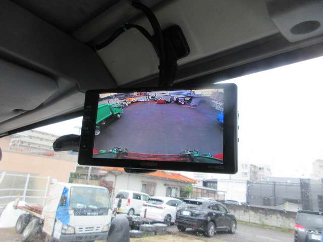 Isuzu Elf 10