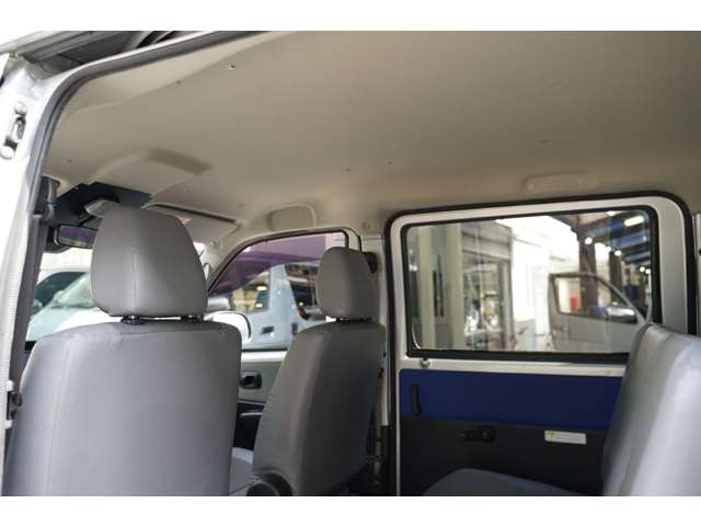 Toyota Town Ace Van 12