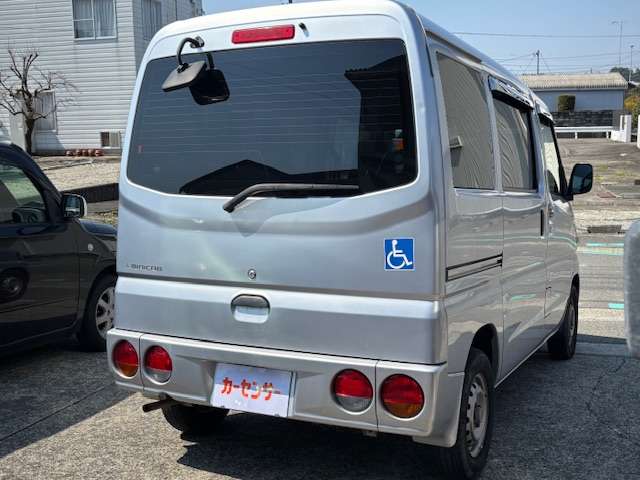 Mitsubishi Minicab Van 9