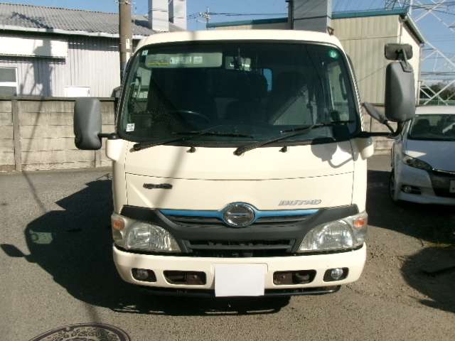 Hino Dutro Hybrid 2
