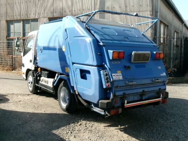 Hino Dutro Hybrid 6