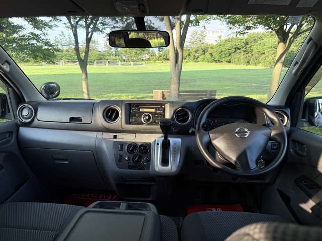 Nissan NV350 Caravan 6