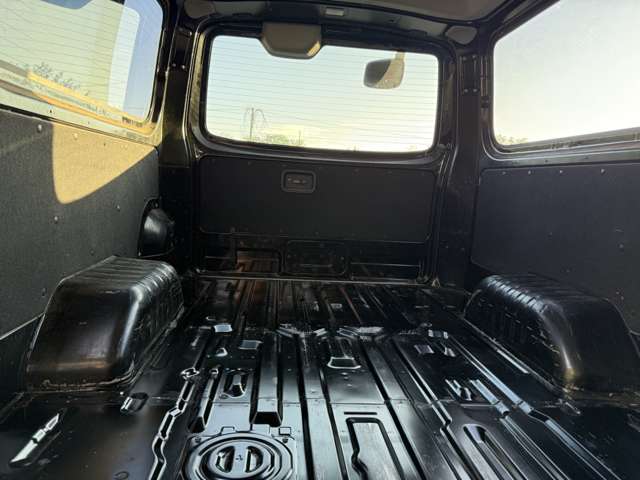 Nissan NV350 Caravan 9