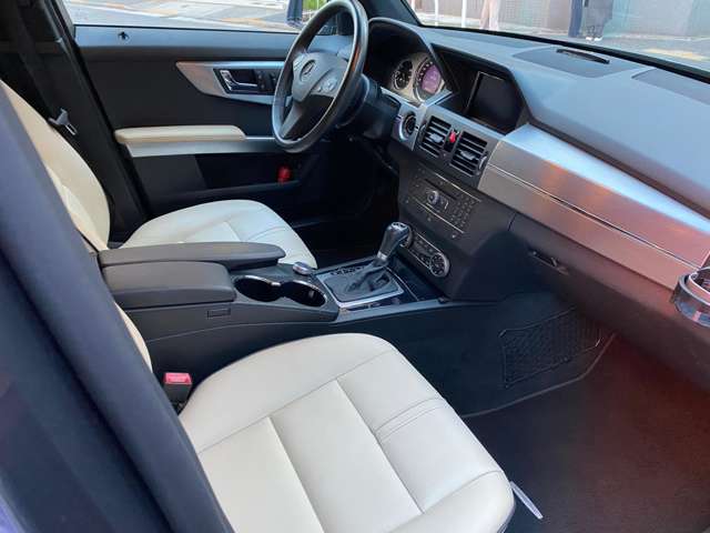 Mercedes-Benz GLK-Class 11
