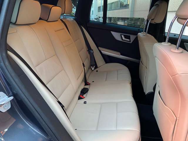 Mercedes-Benz GLK-Class 12