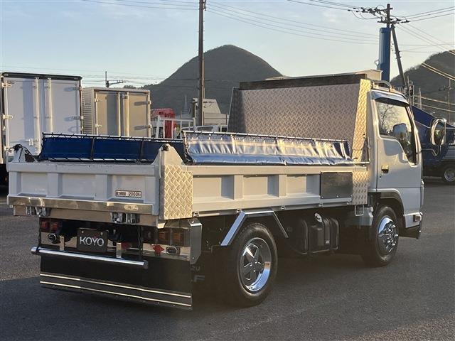 Isuzu Elf 4