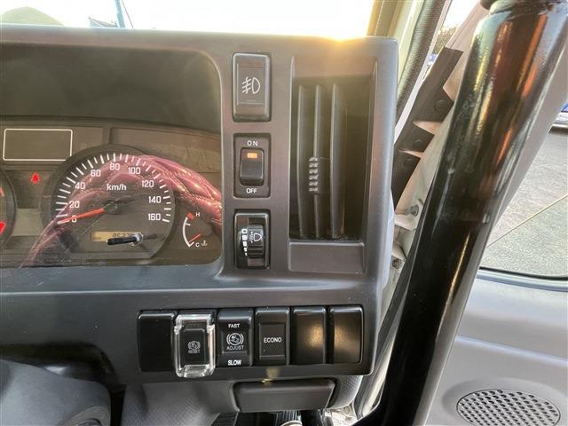 Isuzu Elf 9