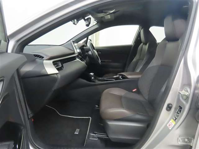 Toyota C-HR 11