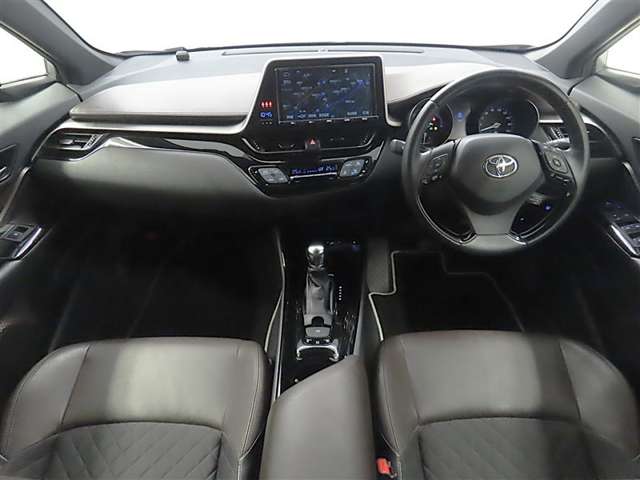 Toyota C-HR 4