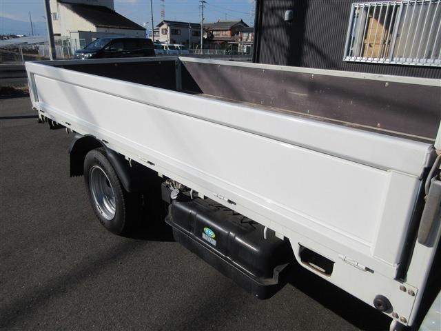 Mitsubishi Fuso Canter Guts 12