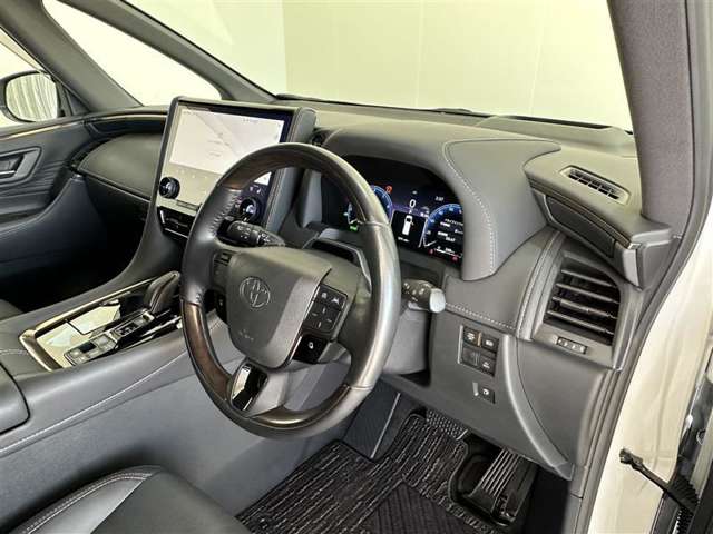 Toyota Alphard 5